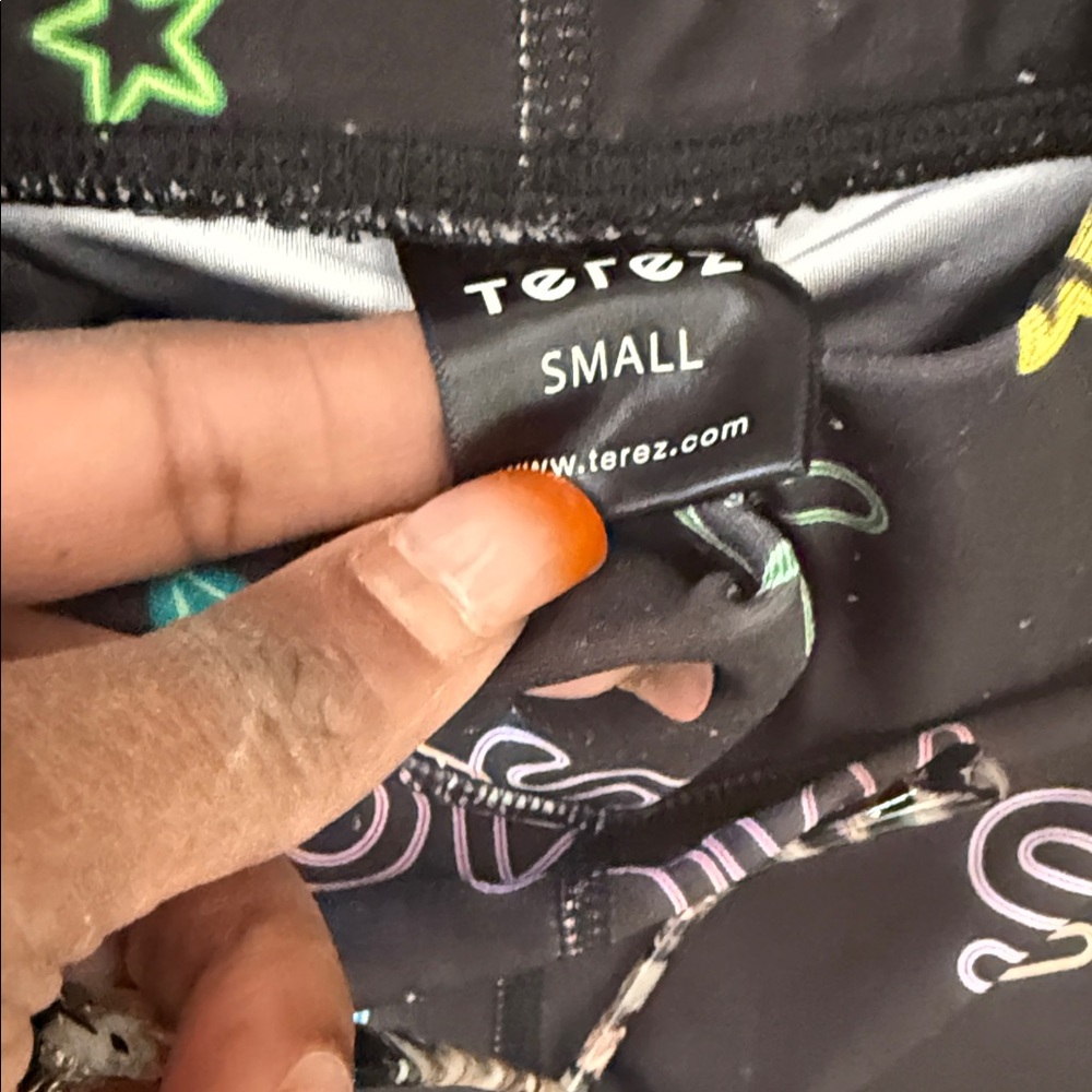 Peloton Black Graphic Print Activewear Set - Picture 3 of 4